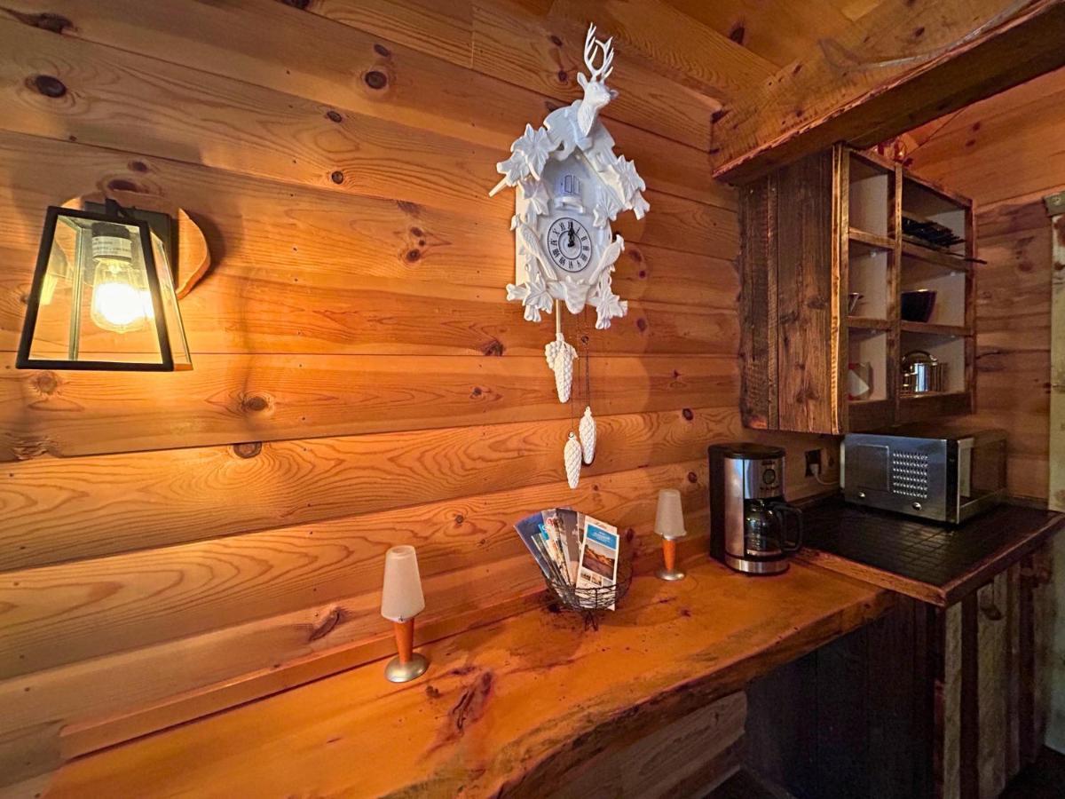 HUSKY - Chalets de Moh - Jacuzzi La Malbaie Extérieur photo