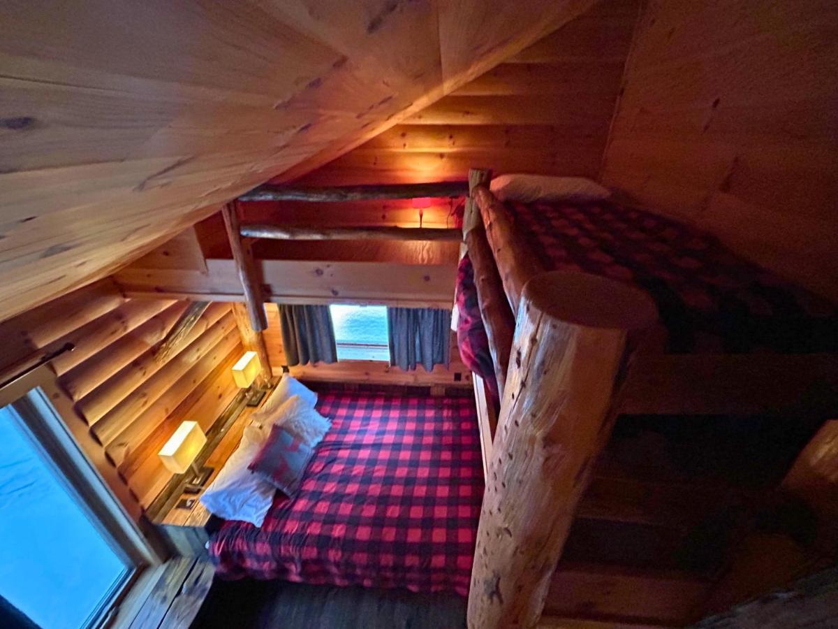 HUSKY - Chalets de Moh - Jacuzzi La Malbaie Extérieur photo
